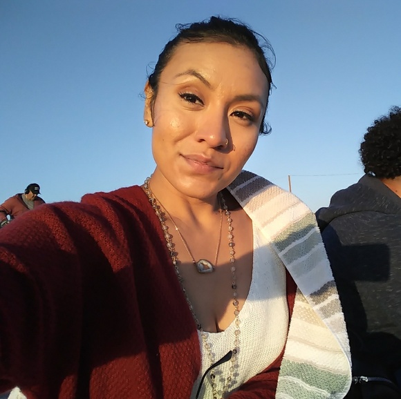 Meet your Posher, Sonya - Picture 3 of 3